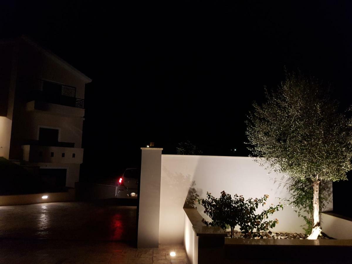 Dimitris Villa Эйон Экстерьер фото